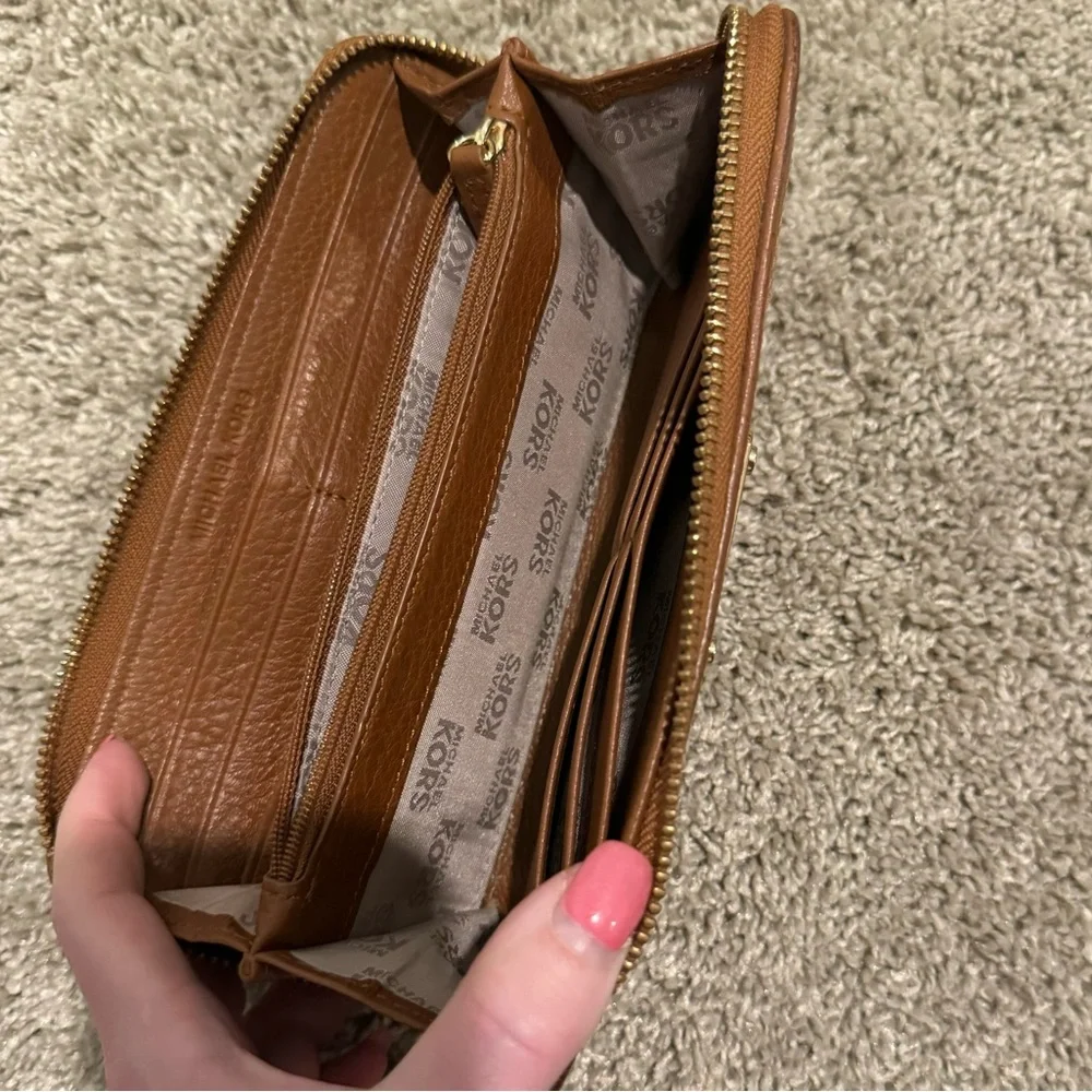 Michael Kors zippered accent pebbled leather zip around wallet